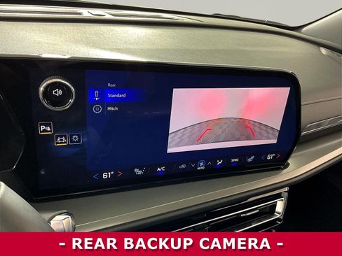 Used 2026 Chevrolet Traverse LT AWD/4WD image 14