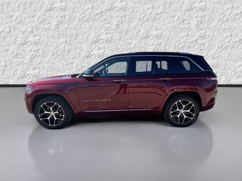 Used 2024 Jeep Grand Cherokee Summit image 6