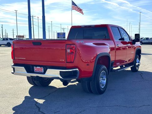 Used 2022 Chevrolet Silverado 3500 LTZ w/ LTZ Convenience Package image 7