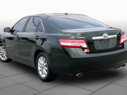 Used 2011 Toyota Camry XLE w/ XLE Extra-Value Pkg #1 FWD image 11