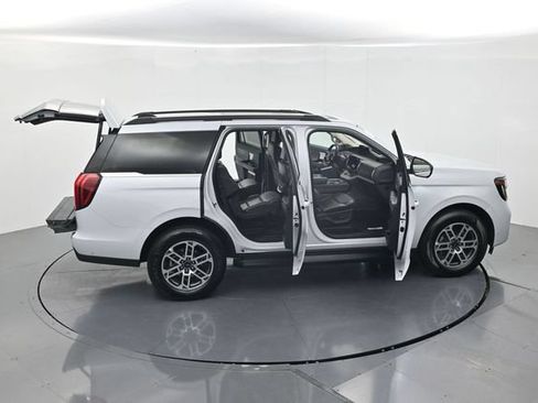 Certified 2025 Ford Expedition Active RWD image 51