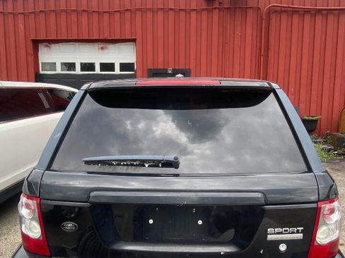 Used 2009 Land Rover Range Rover Sport Supercharged image 3