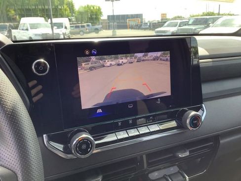 Used 2026 Chevrolet Colorado W/T w/ Advanced Trailering Package RWD image 19