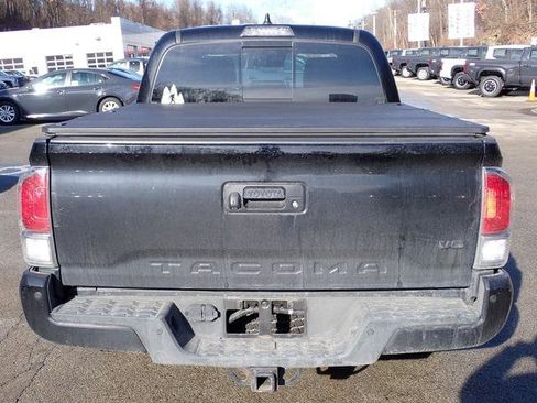 Certified 2022 Toyota Tacoma TRD Off-Road image 4