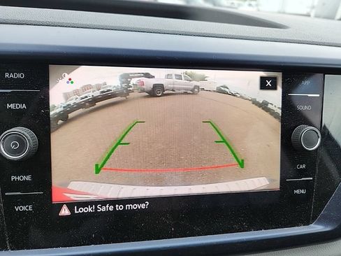 Used 2022 Volkswagen Taos SE FWD image 20