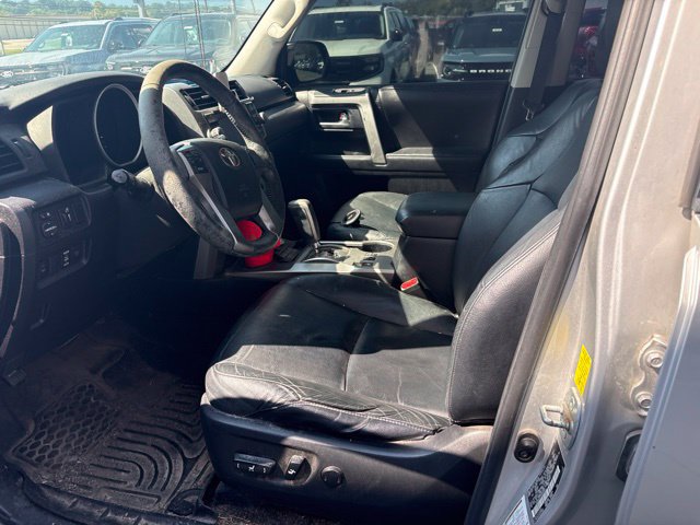 Used 2010 Toyota 4Runner Limited AWD/4WD image 4