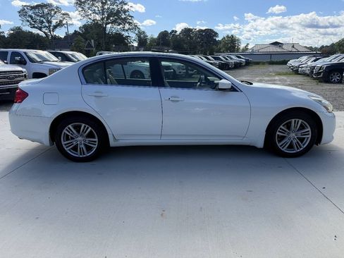 Used 2010 INFINITI G37 x Sedan w/ Premium Pkg AWD/4WD image 10