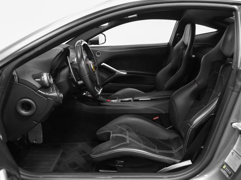 Used 2014 Ferrari F12 Berlinetta RWD image 65