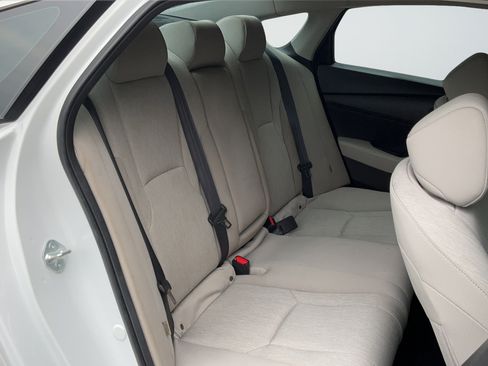 Used 2023 Honda Accord LX image 21