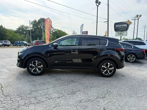 Used 2020 Kia Sportage LX FWD image 2