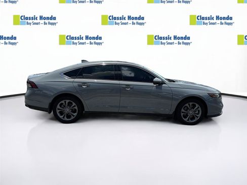 Used 2023 Honda Accord EX-L image 9
