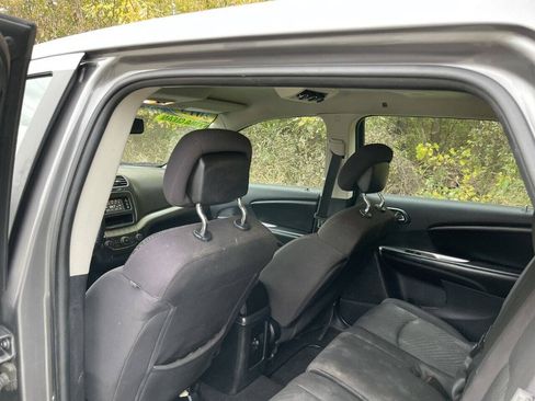 Used 2013 Dodge Journey American Value Package w/ Flexible Seating Group FWD image 16
