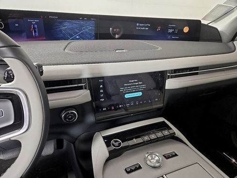 New 2025 Lincoln Navigator L Reserve AWD/4WD image 15