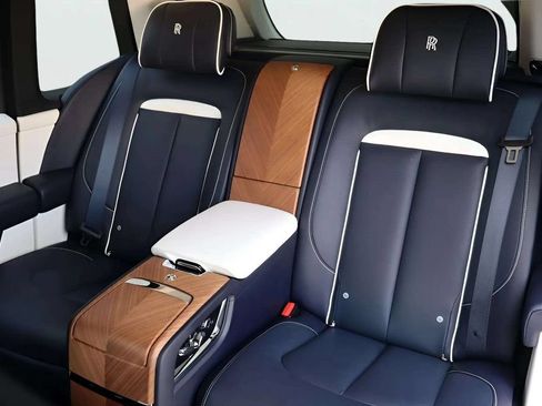 Certified 2026 Rolls-Royce Cullinan AWD/4WD image 15