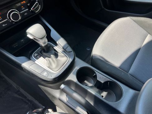 Used 2025 Kia Soul LX w/ LX Technology Package image 36