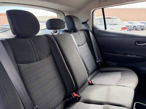 Used 2025 Nissan Leaf S FWD image 32