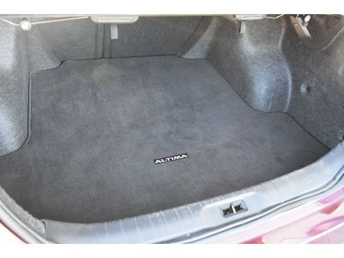 Used 2024 Nissan Altima 2.5 SV image 13