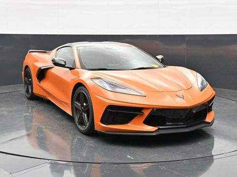 Used 2024 Chevrolet Corvette Stingray Premium Cpe w/ Z51 Performance Package RWD image 4
