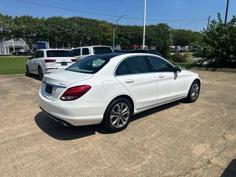 Used 2018 Mercedes-Benz C 300 4MATIC Sedan image 5
