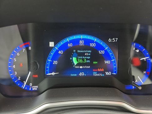 Used 2022 Toyota Corolla XSE image 21