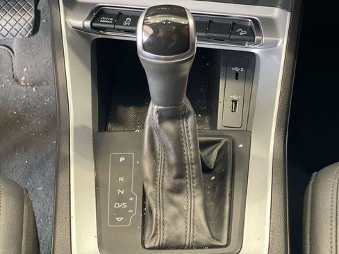 Used 2020 Audi Q3 2.0T Premium AWD/4WD image 22