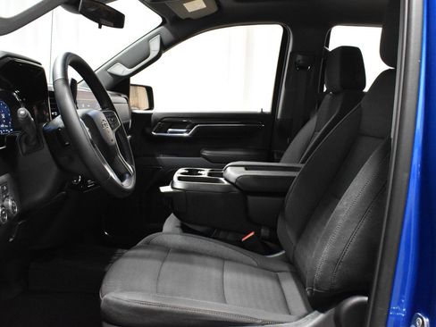 Used 2024 Chevrolet Silverado 1500 RST image 3