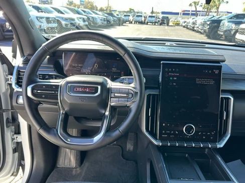 Certified 2025 GMC Acadia Elevation image 18