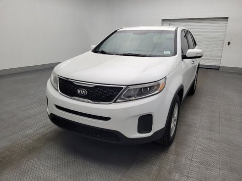 Used 2015 Kia Sorento LX image 15