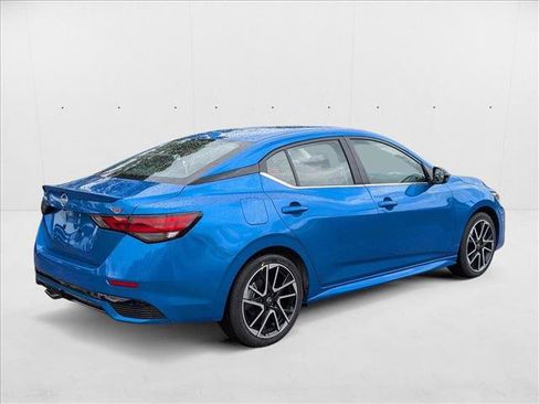 New 2025 Nissan Sentra SR image 2