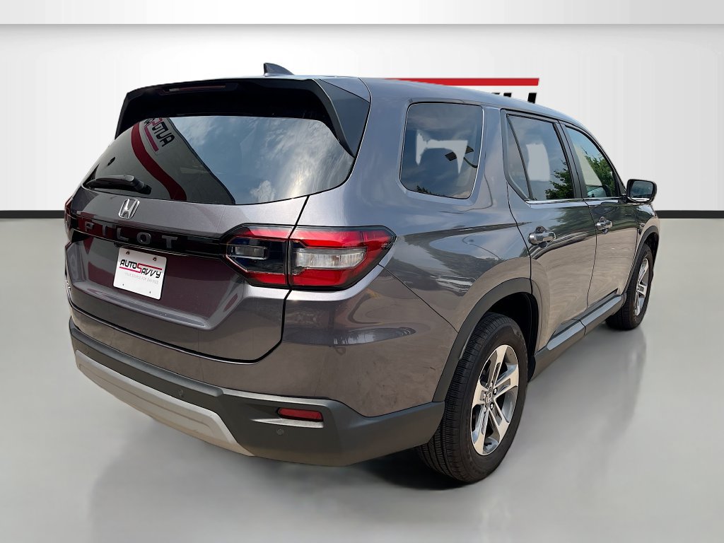 Used 2025 Honda Pilot EX-L image 7
