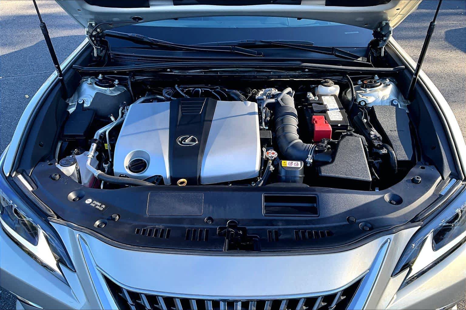 Used 2024 Lexus ES 350 w/ Premium Package FWD image 30
