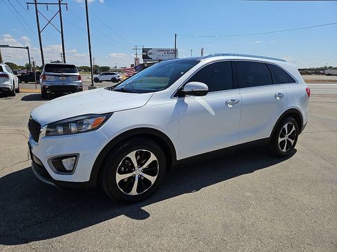 Used 2016 Kia Sorento EX w/ EX Touring Package FWD image 2