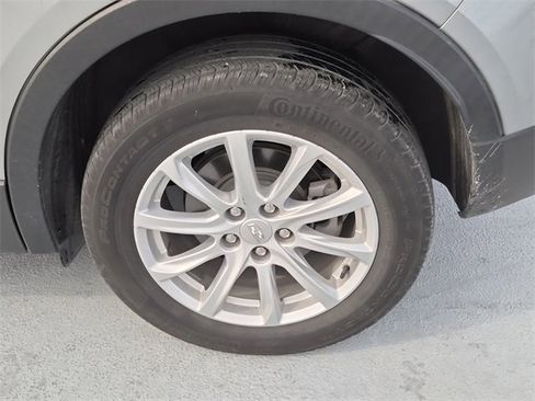 Certified 2023 Cadillac XT4 Luxury image 11