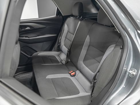 Used 2024 Chevrolet TrailBlazer LT w/ LT Cold Weather Package FWD image 29