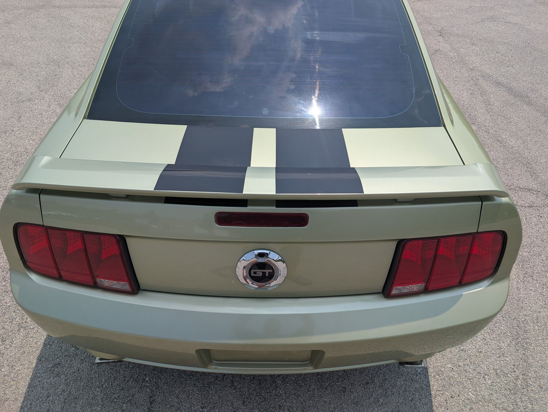 Used 2005 Ford Mustang GT Premium RWD image 29