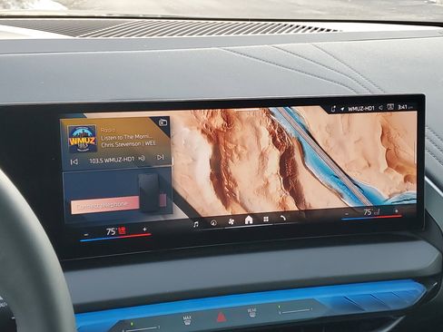 Used 2025 BMW X3 xDrive30i w/ Premium Package image 17