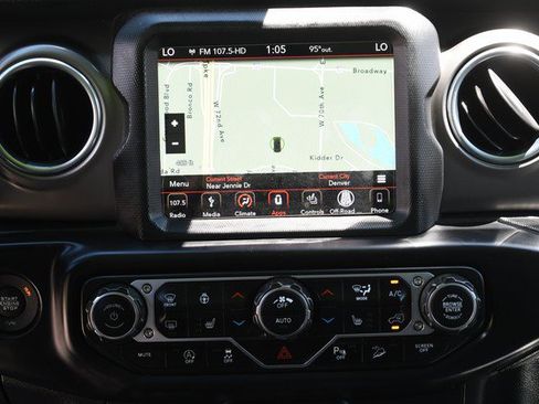 Used 2019 Jeep Wrangler Unlimited Rubicon w/ Dual Top Group AWD/4WD image 19
