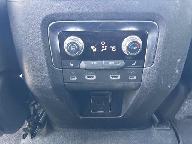 Used 2021 GMC Yukon SLT w/ SLT Premium Package RWD image 19