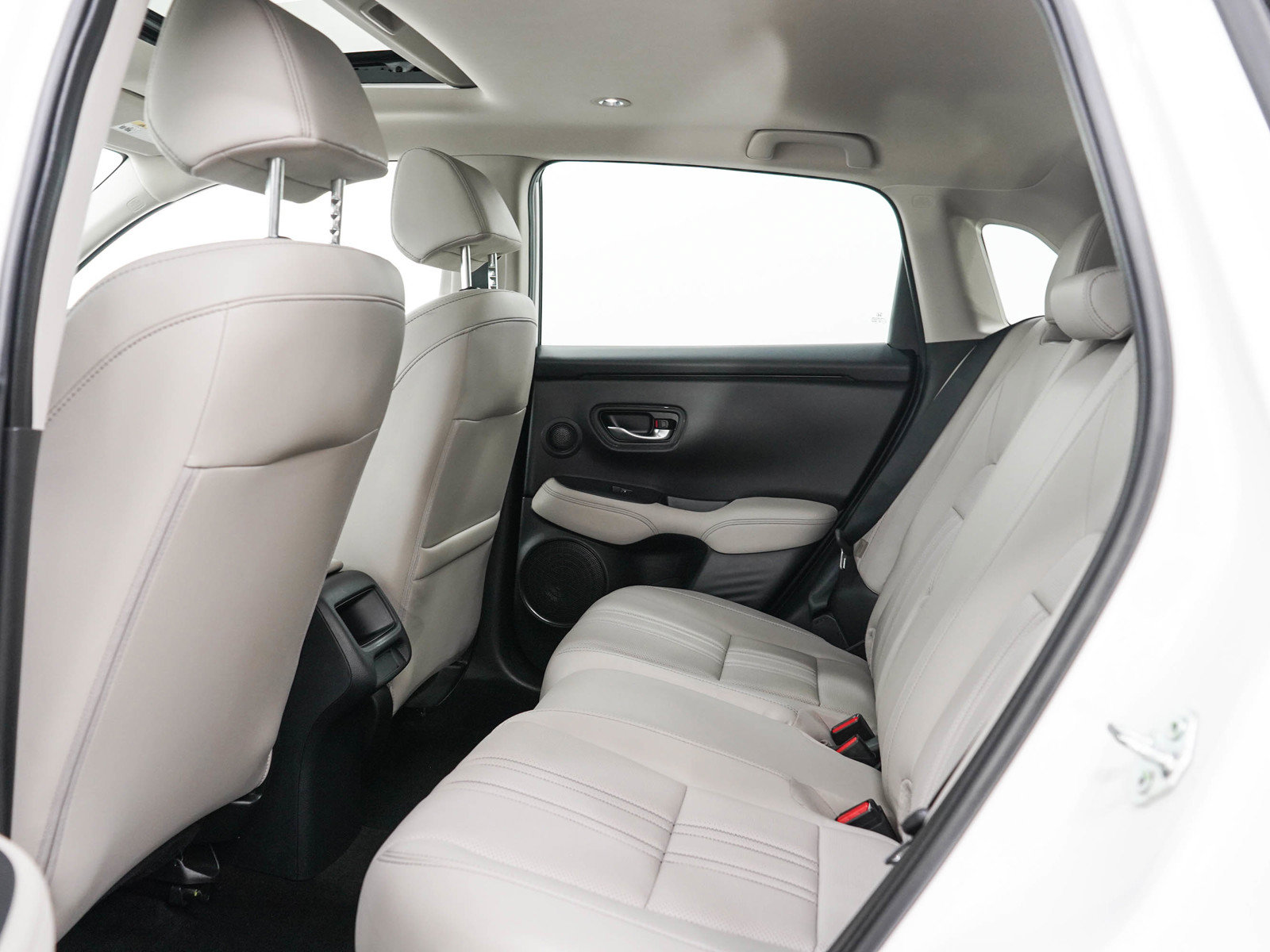 Used 2025 Honda HR-V EX-L image 14