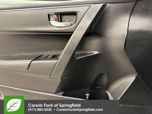 Used 2015 Toyota Corolla L image 25