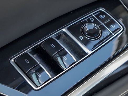 New 2026 Cadillac Escalade Platinum Sport w/ LPO, ONYX Package image 16