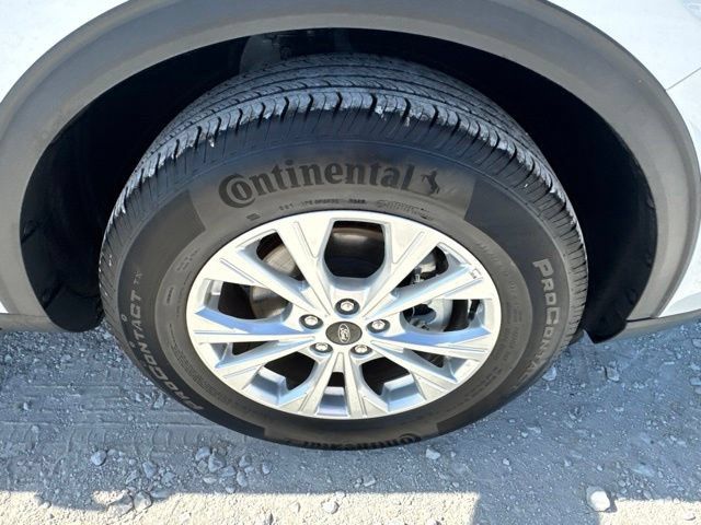 Used 2025 Ford Escape Active AWD/4WD image 22