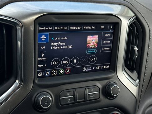 Used 2021 Chevrolet Silverado 2500 LTZ w/ LTZ Convenience Package image 17