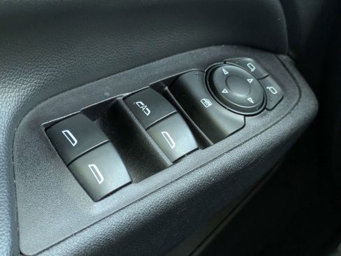 Used 2020 Chevrolet Equinox LT FWD image 12