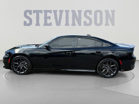 Used 2023 Dodge Charger R/T w/ Blacktop Package RWD image 2