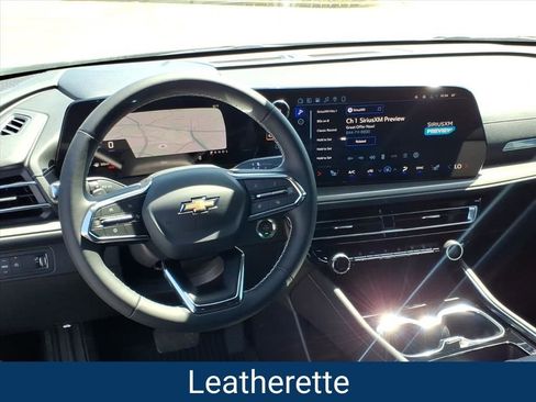 New 2026 Chevrolet Traverse LT w/ Driver Confidence Package image 2