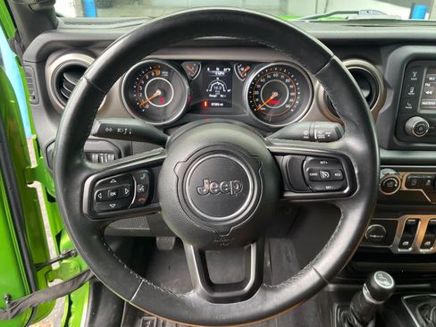 Used 2018 Jeep Wrangler Sport AWD/4WD image 12