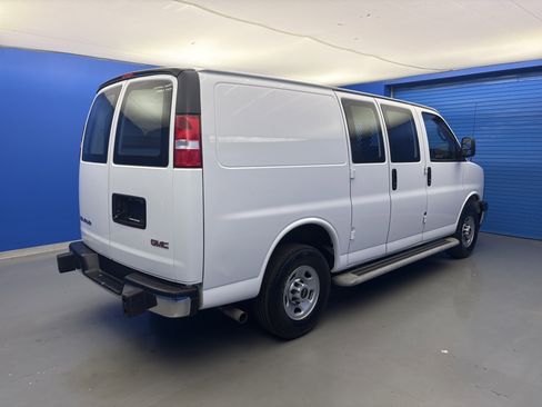 Used 2024 GMC Savana 2500 w/ Driver Convenience Package RWD image 7