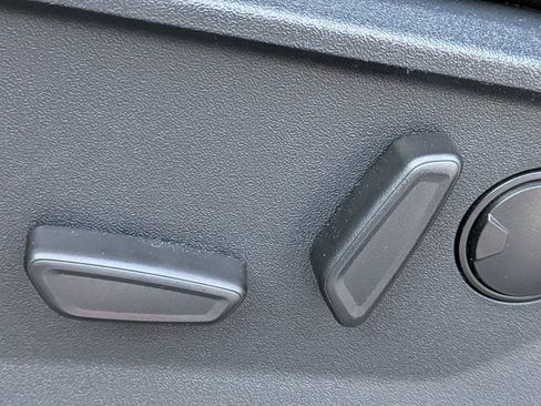 Certified 2025 Ford F150 Lariat w/ Equipment Group 501A Mid image 21