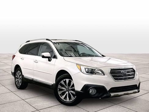 Used 2017 Subaru Outback 3.6R Touring AWD/4WD image 3